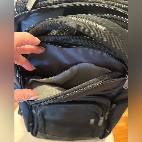 Backpack - Picture 2 of 8